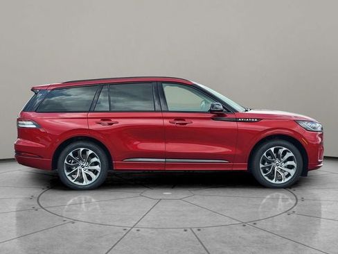New 2026 Lincoln Aviator AWD image 13