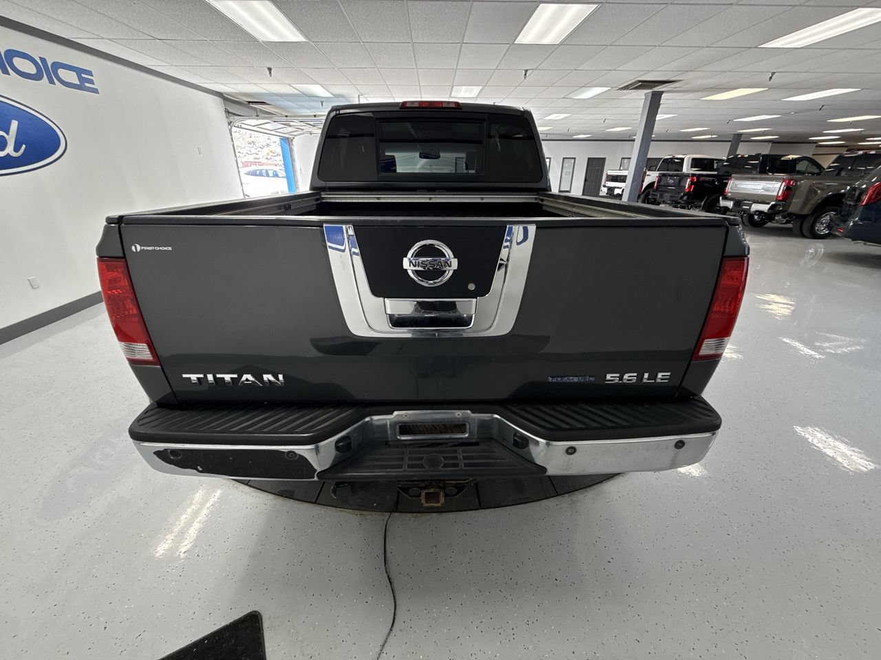 Used 2009 Nissan Titan LE AWD/4WD image 7