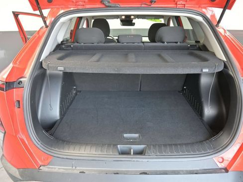Used 2025 Hyundai Kona SEL AWD/4WD image 18