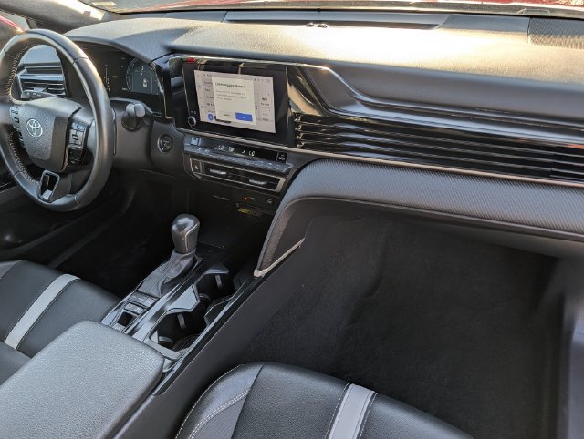 Used 2025 Toyota Camry SE FWD image 32