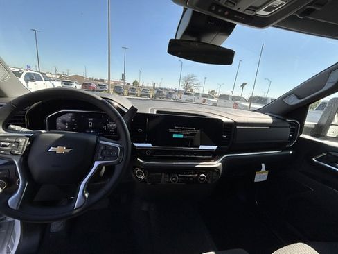 New 2026 Chevrolet Silverado 3500 LT AWD/4WD image 3