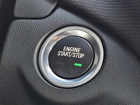 Used 2023 Chevrolet Equinox RS image 23