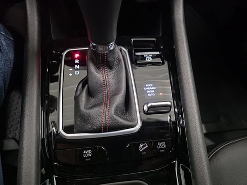 New 2026 Jeep Compass Trailhawk AWD/4WD image 17