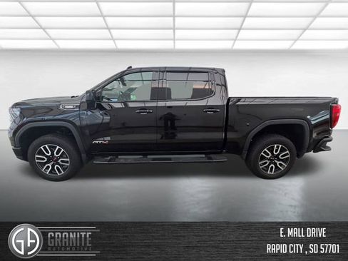 Used 2022 GMC Sierra 1500 AT4 w/ AT4 Preferred Package image 2