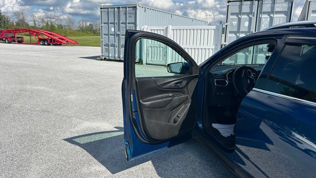 Used 2019 Chevrolet Equinox LT w/ Sun & Navigation Package AWD/4WD image 12