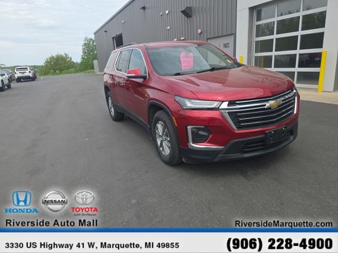 Used 2023 Chevrolet Traverse LT w/ LPO, Floor Liner Package AWD/4WD image 1