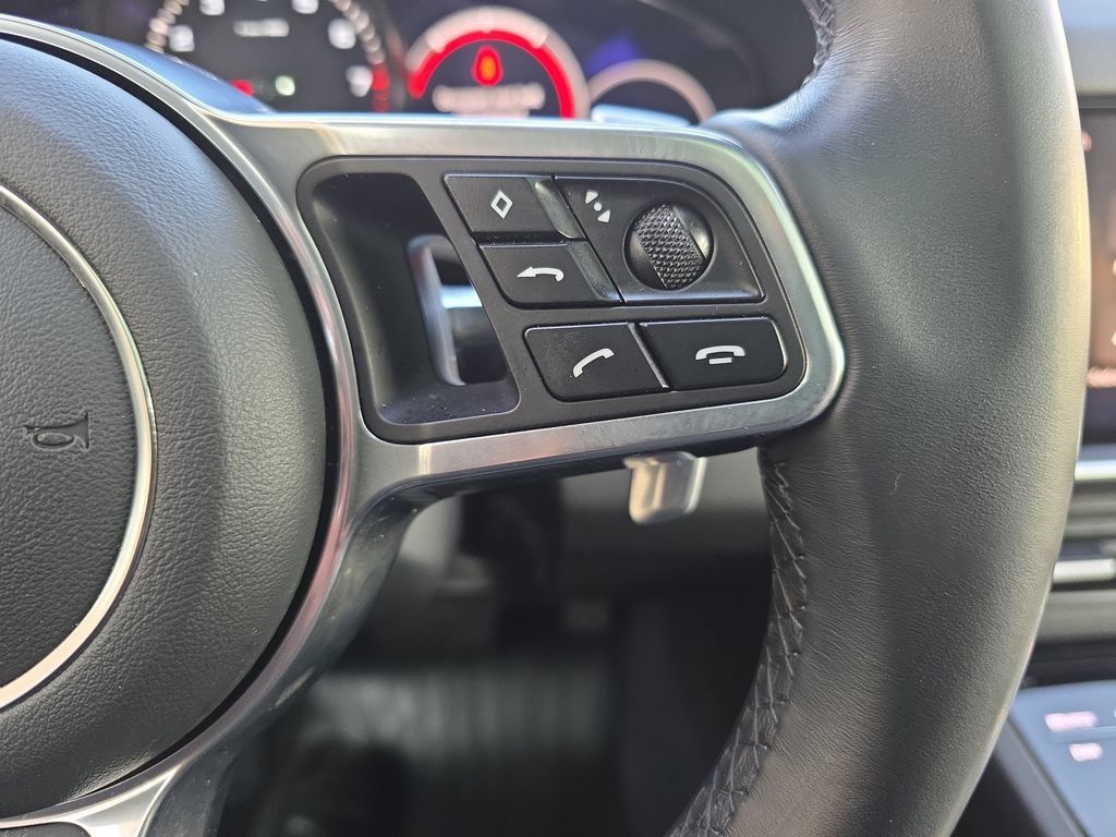 Used 2023 Porsche Cayenne AWD/4WD image 21