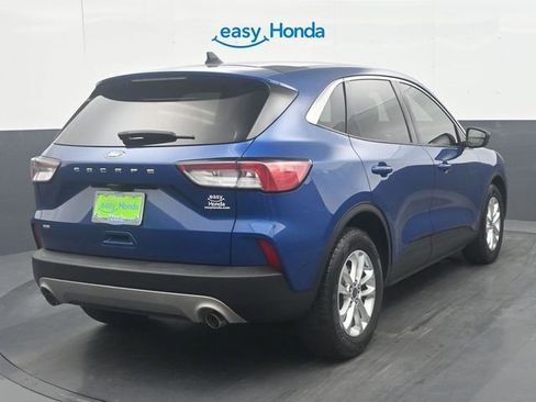 Used 2022 Ford Escape SE image 7