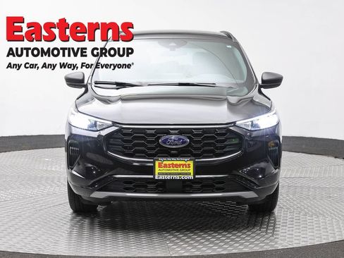 Used 2024 Ford Escape ST-Line AWD/4WD image 2