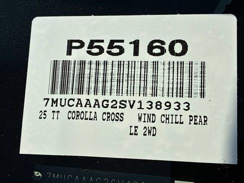 Certified 2025 Toyota Corolla Cross LE FWD image 30