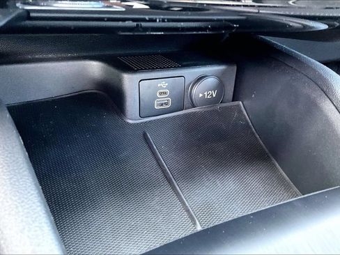 Used 2025 Ford Escape ST-Line w/ Tech Pack #1 FWD image 30