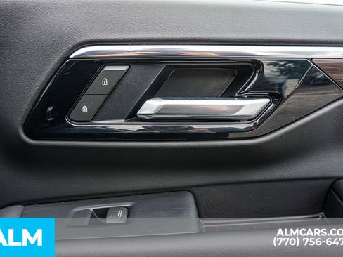 Used 2025 Chevrolet Tahoe LT AWD/4WD image 48