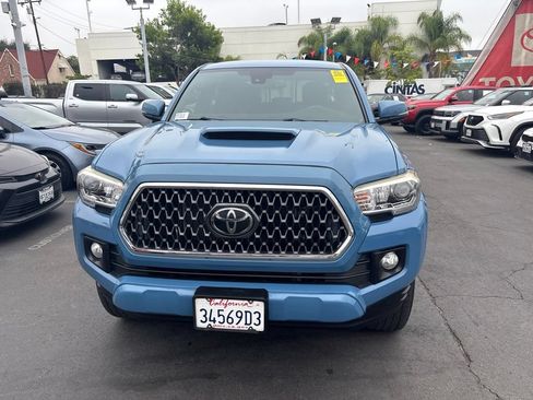 Used 2019 Toyota Tacoma TRD Sport w/ Technology Package RWD image 9