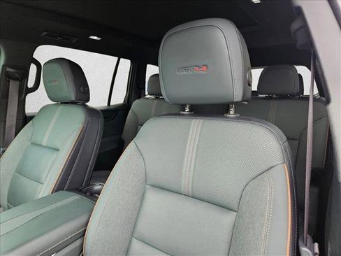 Used 2024 GMC Acadia AT4 AWD/4WD image 12