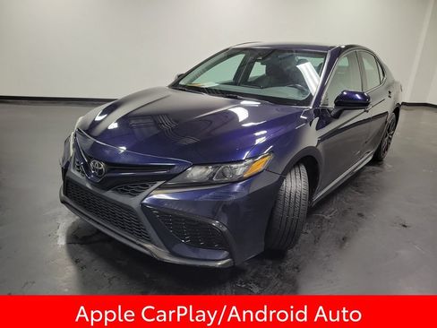 Used 2021 Toyota Camry SE FWD image 4