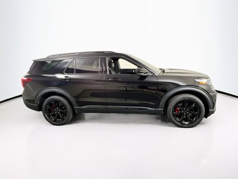 Used 2022 Ford Explorer ST w/ Equipment Group 401A image 4