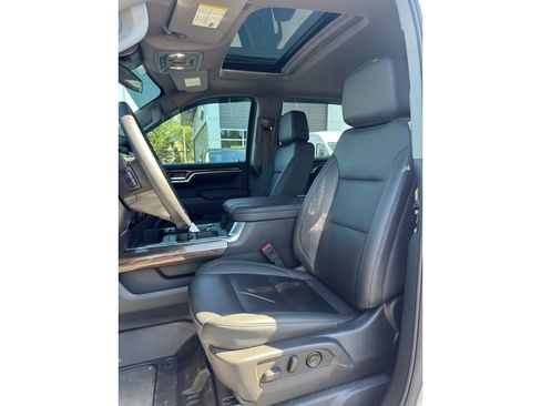 Used 2025 Chevrolet Silverado 1500 RST AWD/4WD image 24