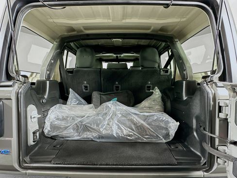 Used 2023 Jeep Wrangler Unlimited Rubicon 4xe w/ Steel Bumper Group image 28