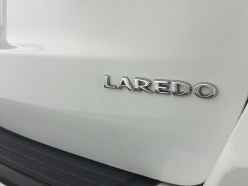 Used 2017 Jeep Grand Cherokee Laredo w/ Quick Order Package 2BE RWD image 35