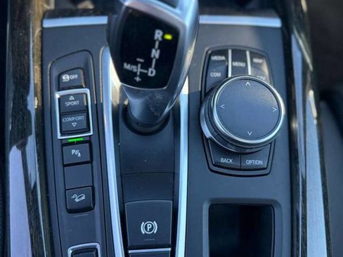 Used 2018 BMW X5 xDrive40e image 16