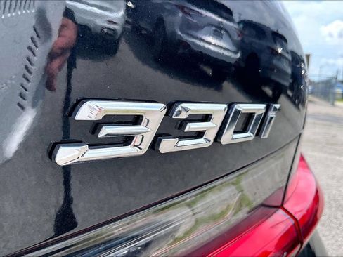 Used 2025 BMW 330i xDrive Sedan AWD/4WD image 40