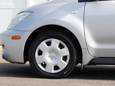 Used 2004 Scion xA FWD image 12