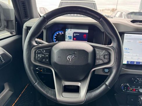 Used 2022 Ford Bronco Badlands image 12