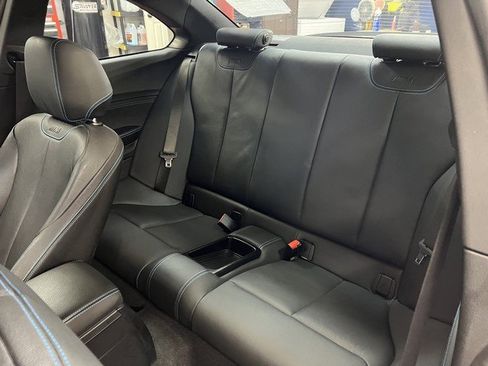 Used 2018 BMW M2 image 8