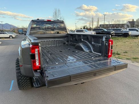 Used 2026 Ford F350 Lariat AWD/4WD image 13