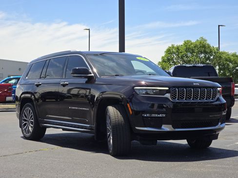 Used 2023 Jeep Grand Cherokee L Summit AWD/4WD image 23