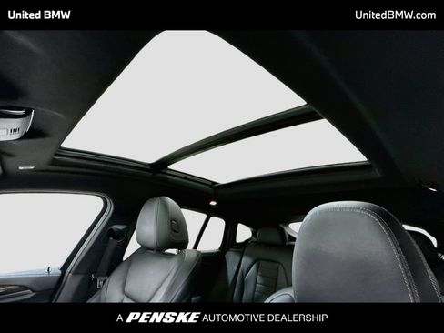 Used 2021 BMW X4 xDrive30i w/ M Sport Package AWD/4WD image 19