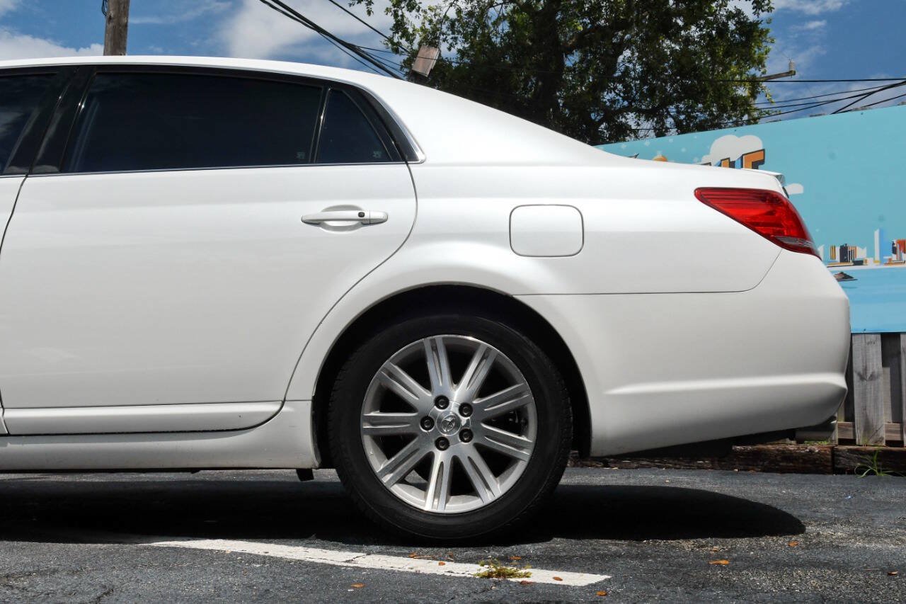 Used 2007 Toyota Avalon Touring FWD image 10