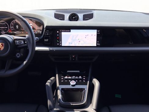 New 2026 Porsche Cayenne image 20