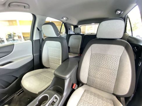 Used 2022 Chevrolet Equinox LT AWD/4WD image 14