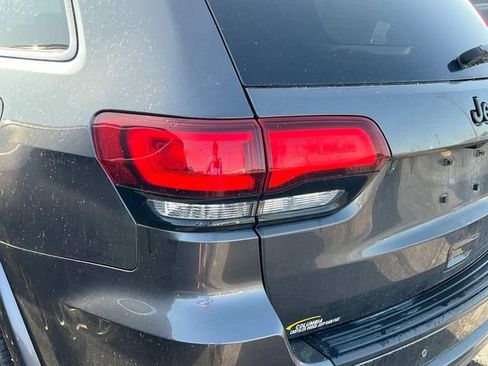 Certified 2020 Jeep Grand Cherokee Altitude image 11