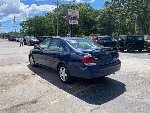 Used 2005 Toyota Camry LE FWD image 7