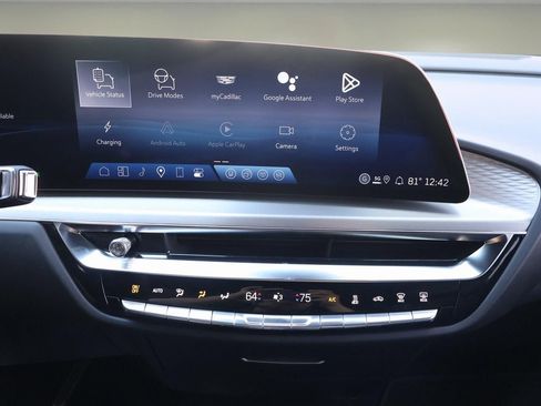 New 2026 Cadillac Lyriq Sport image 18