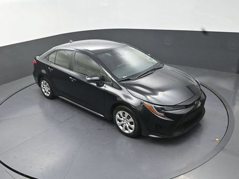 Certified 2021 Toyota Corolla LE FWD image 23