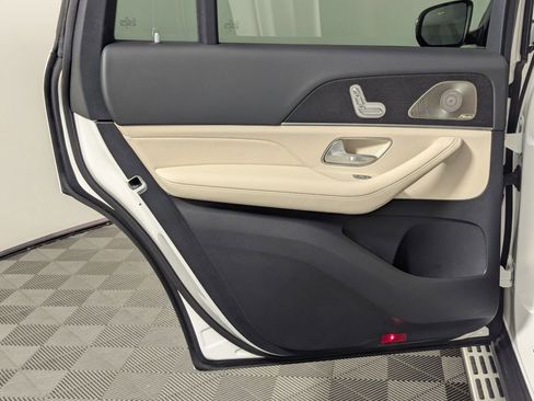 Used 2025 Mercedes-Benz GLS 450 4MATIC image 55