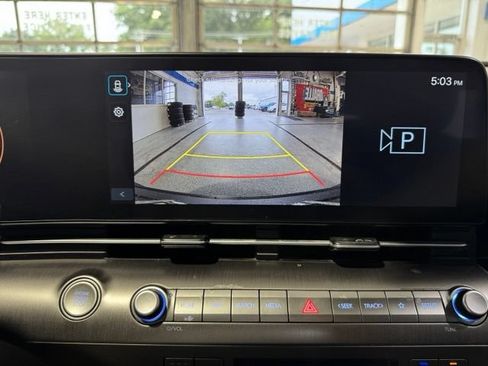 Used 2025 Hyundai Kona SEL AWD/4WD image 23