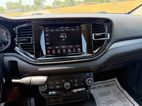 Used 2021 Dodge Durango AWD image 15