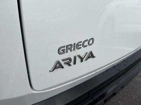 Used 2023 Nissan Ariya FWD image 14