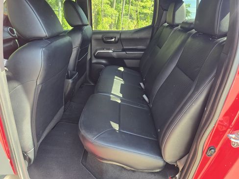 Used 2023 Toyota Tacoma Limited RWD image 13
