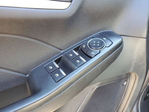 Used 2022 Ford Escape SE w/ Convenience Package image 18