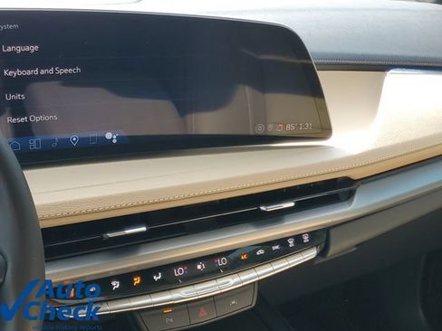 Certified 2024 Cadillac XT4 Luxury FWD image 26