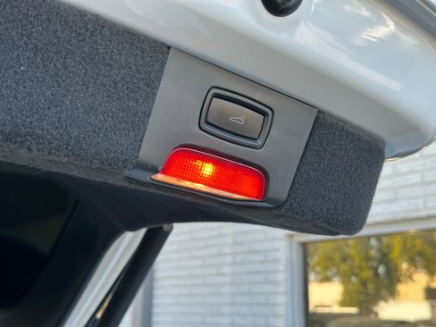 Used 2015 Porsche Cayenne S image 21