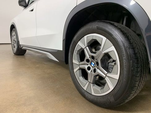 Used 2025 BMW X1 xDrive28i w/ Technology Package image 15