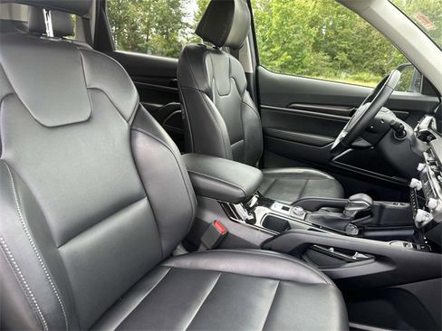 Certified 2025 Kia Telluride S image 30
