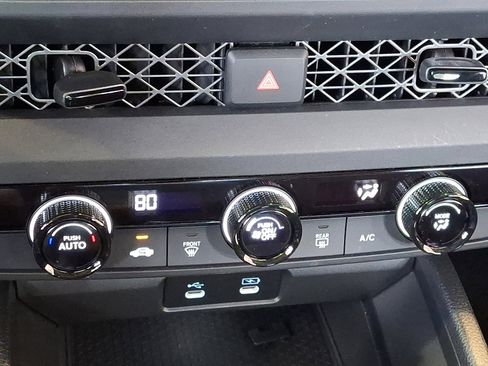 Certified 2025 Honda Accord LX image 14