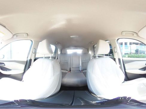 Used 2025 Nissan Rogue SV AWD/4WD image 44